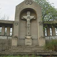 Pajzs család síremlék