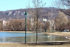 Millenniumi Közpark és Csónakázó tó