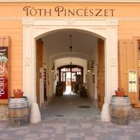 Tóth Pincészet Borház
