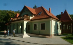 Nyugati Kapu Oktató- és Látogatóközpont