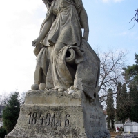 Isaszegi csata emlékműve