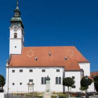 Óvári Szűz Mária Királynő és Szent Gotthárd templom