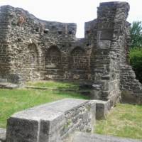 Romtemplom – középkori bencés apátsági templom