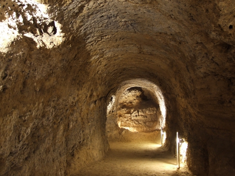 Tettyei Mésztufa-barlang 