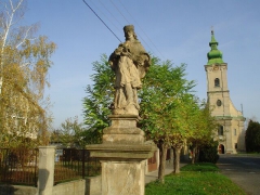 Nepomuki Szent János szobor