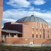 Szent Család Templom 