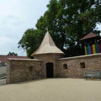 Erdőfal és Sarokbástya 