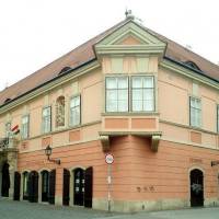 Rómer Flóris Művészeti és Történeti Múzeum - Eszterházy Palota