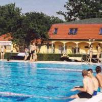 Kastélypark Fürdő