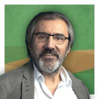 KÖTETLENÜL EPERJES KÁROLLYAL