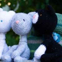 HÁROM KISCICA ÉS MÁS MESÉK