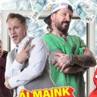 MICHAEL COONEY: NICSAK, KI LAKIK ITT?