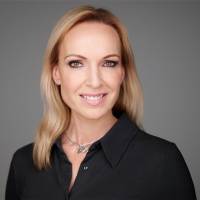 Elvarratlan szálak Dr. Almási Kitti előadása