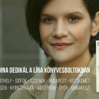 Pottyondy Edina Közösségi irányelvek megsértése című könyvét dedikálja