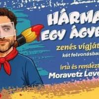 Hárman egy ágyban