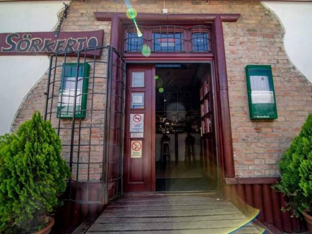 Vadász Sörkert - 14-es Pubfood