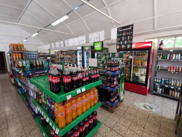 HATÁRHÍD MARKET Áruház élelmiszer vegyi áru