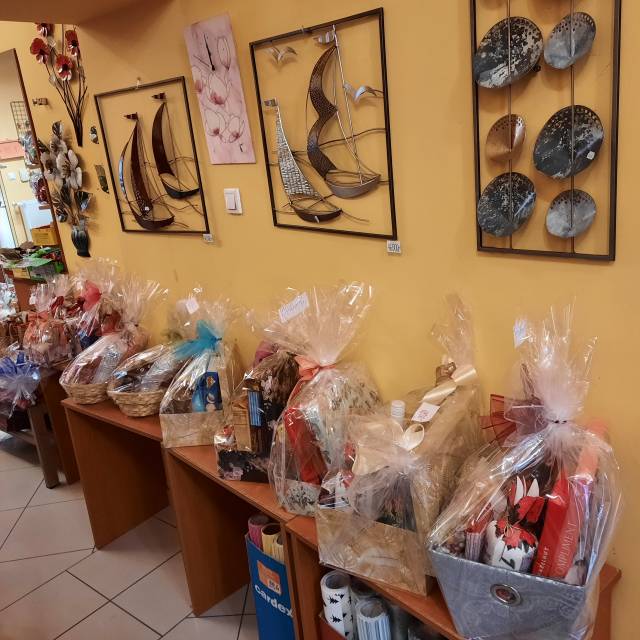 Zöld sziget virág és ajándékbolt