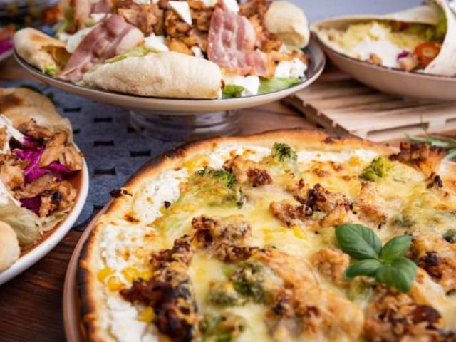 Róma Pizzéria és Kebapház