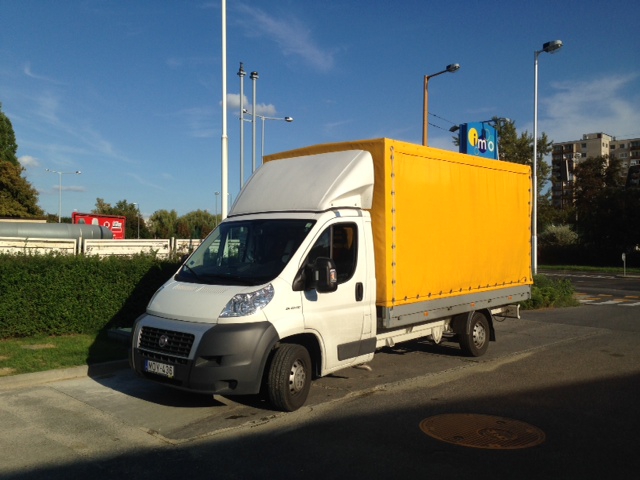 Pintér Tibor    Árufuvarozó