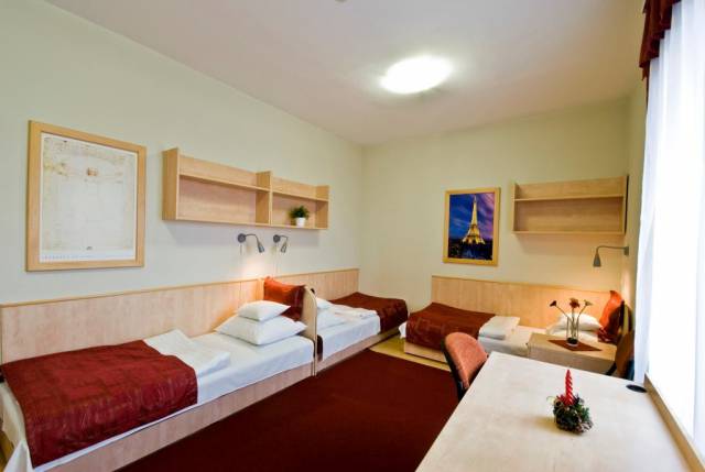 Hotel Kerpely