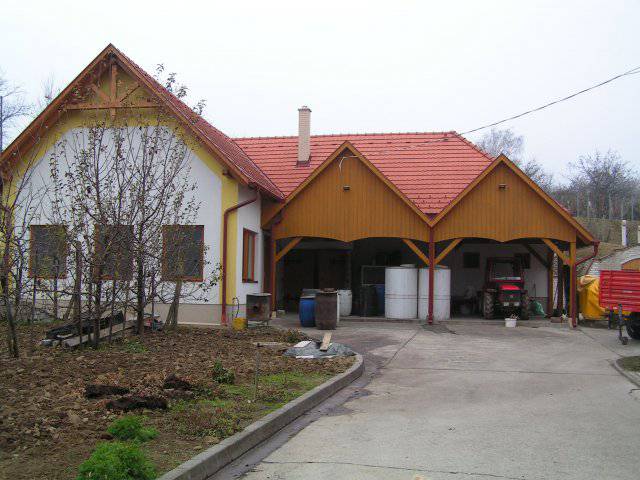 S&S SZENT DONÁT BORHÁZ KFT.