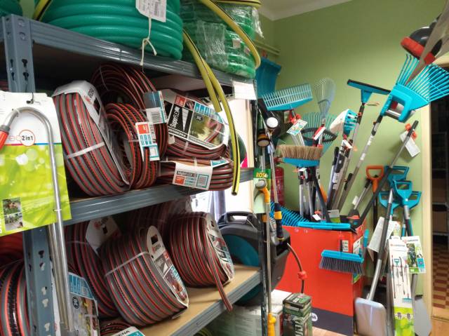 Napraforgó Garden- kertészeti központ