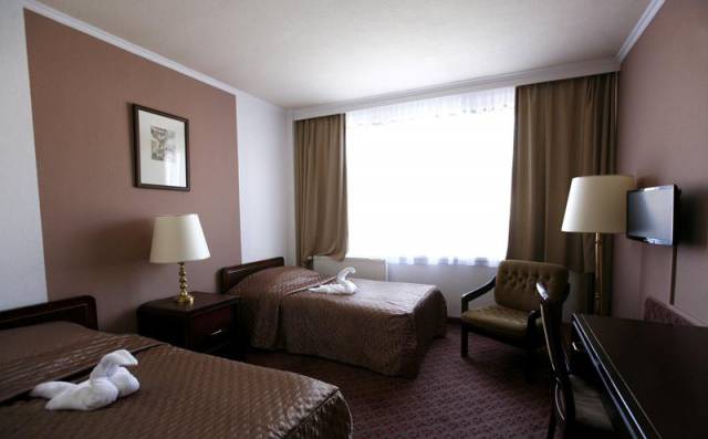 Hotel Árpád Tatabánya