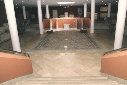 Molnár Ceramia burkolatok, festés, építés, felújítás, bontás, víz-, villany-, fűtésszerelés, kőműves munkák