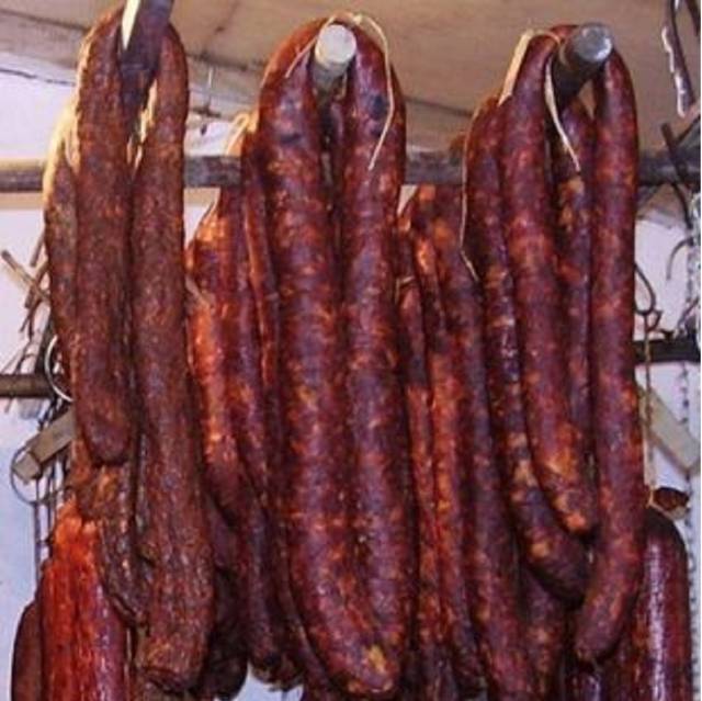 Tatai Húsmanufaktúra Mintaboltja