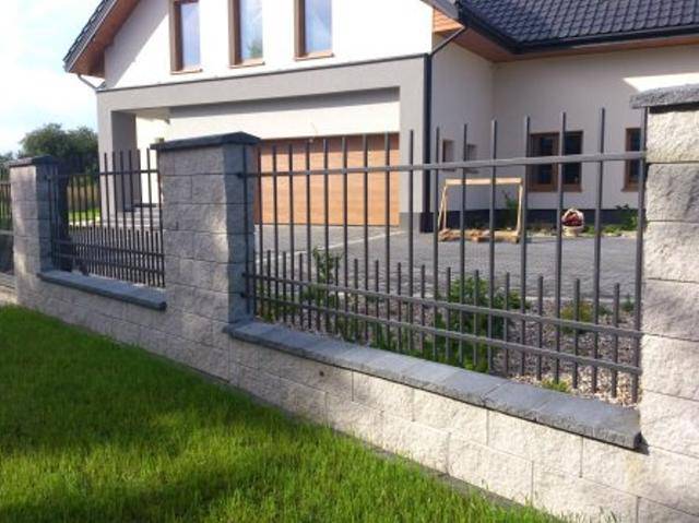 Varga Zsolt - lakatos munkák-, kerítések-, garázskapuk-, hűsölők kivitelezése 