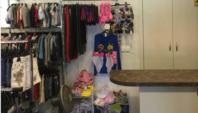 miniMax Gyermek és Női használtruházat