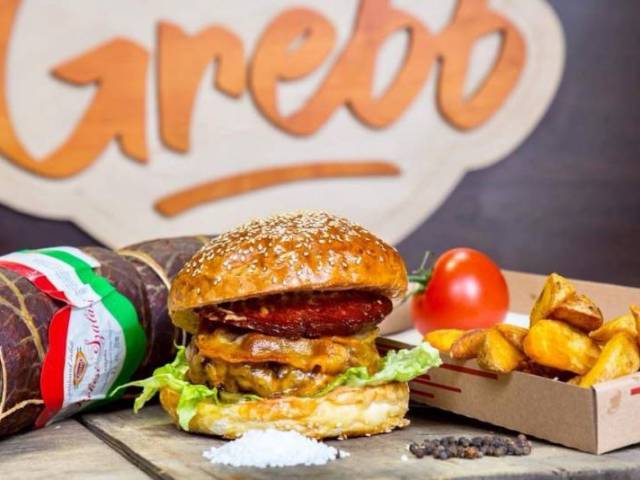GREBB Burger, Street food