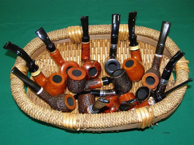 Pécsi Füstölgők Asztaltársaságának Hagyományőrző Egyesülete