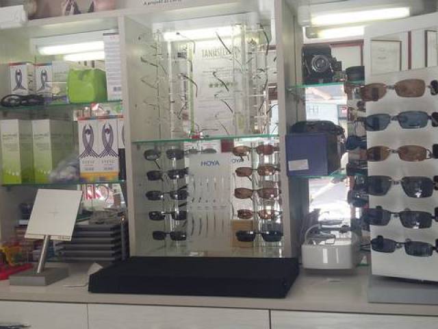 HÁCZKY Optika