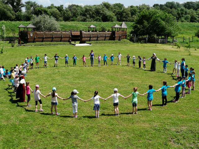 VÁRBIRTOK (Rendezvényhelyszín-Szállás)