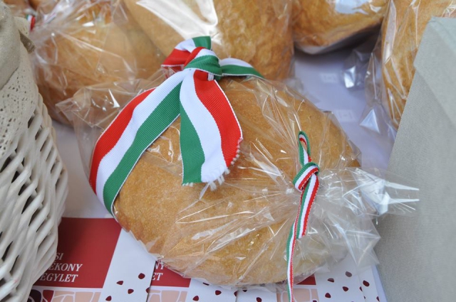 Pécsi Jótékony Nőegylet