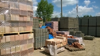 Siljan Kft. Tüzelő-és építőanyag kereskedés