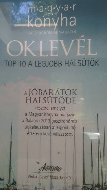 Jóbarátok Halsütöde Balatonalmádi
