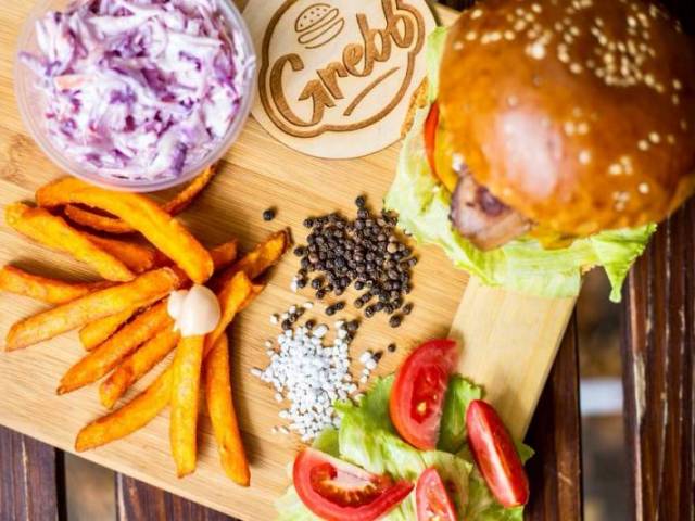 GREBB Burger, Street food