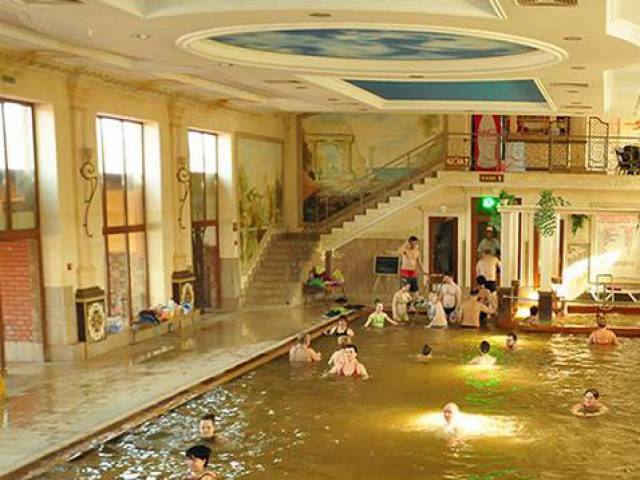 Termalnyy Basseyn Zhavoronok