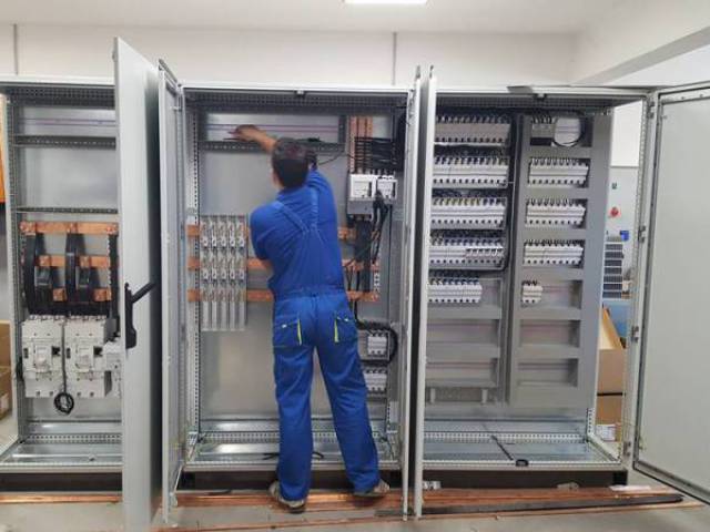 Sc Electro Center SRL