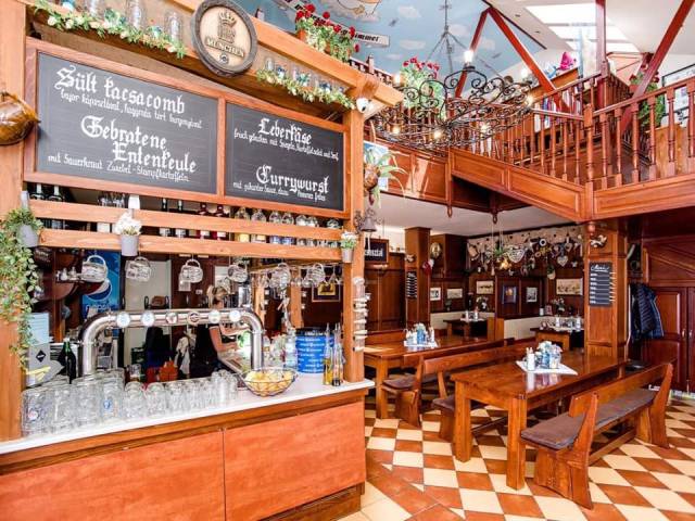 Hofbräu Vendéglő