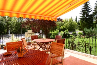 Zenit Panzió és Autókölcsönző