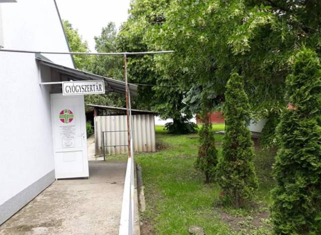 Isteni Gondviselés fiók Gyógyszertára