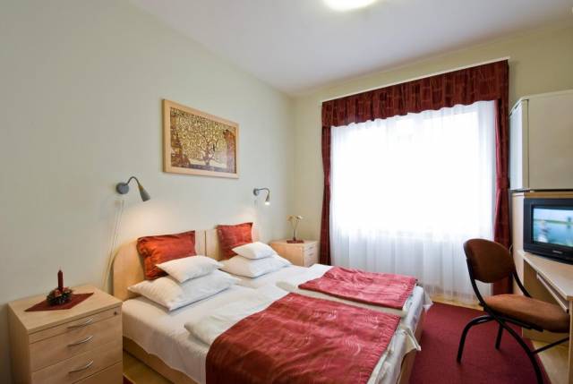 Hotel Kerpely
