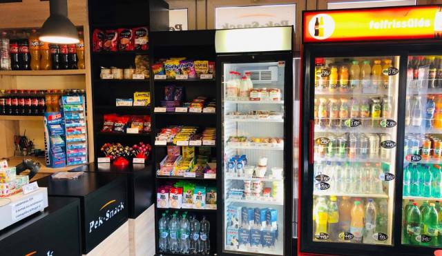 Renáta Pékárú Boltja