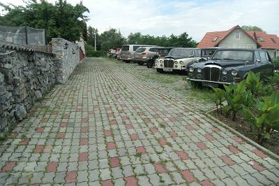 Két Vezér Étterem