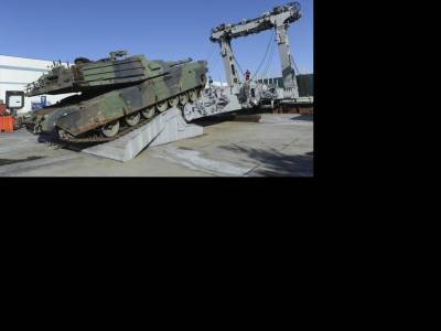 Gyakorlatilag összeomlott Ukrajna katonai támogatása