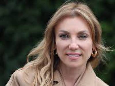 Rúzsa Magdi megmutatta ikreinek a helyet, ahol hozzáment férjéhez